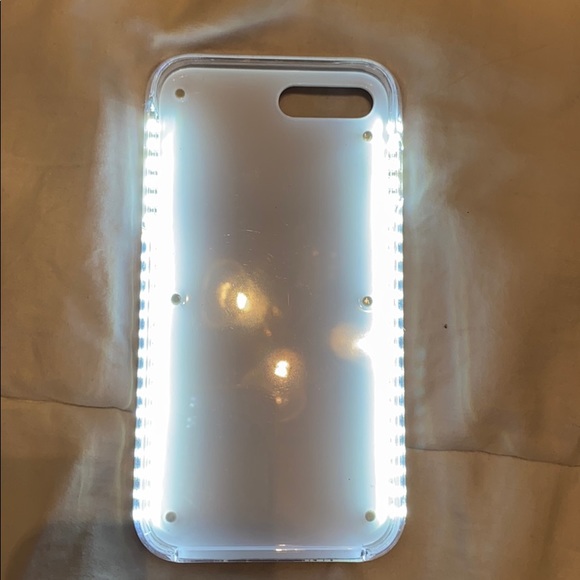 Lumes light up selfie case - Picture 2 of 2